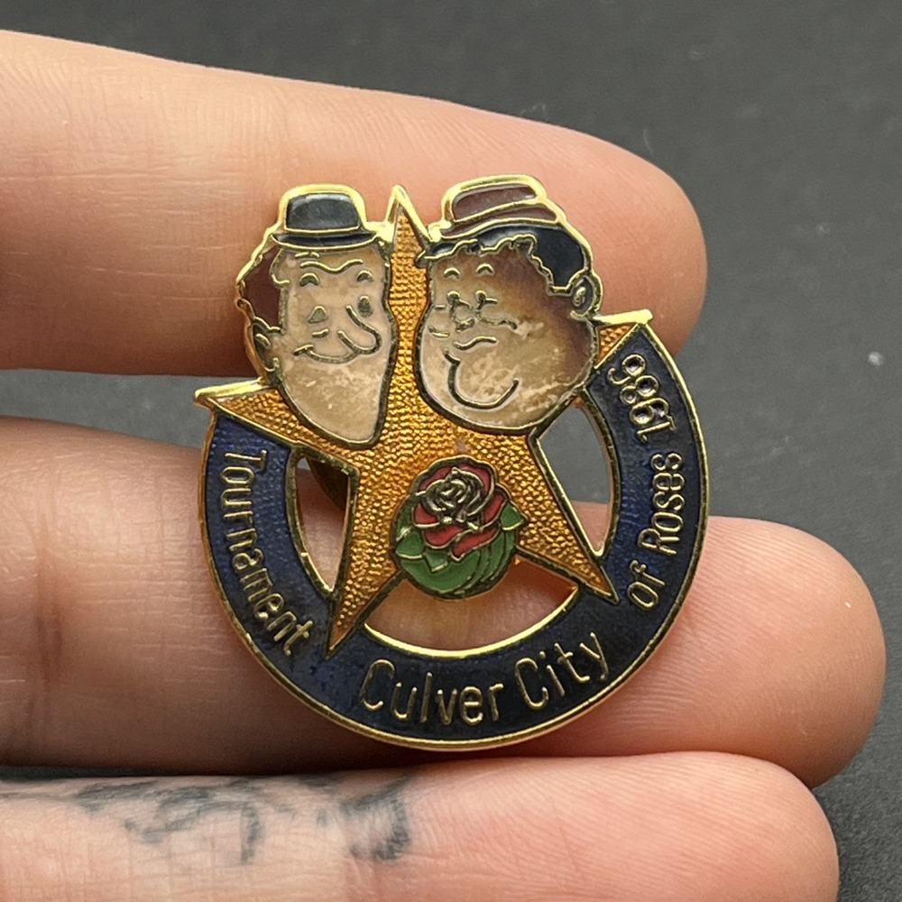 1986 Tournament Of Roses Culver City Laurel & Hardy Lapel Hat Pin